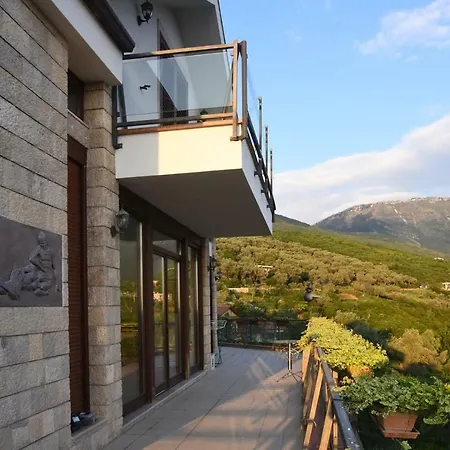 #ioniahouse Surrel Тирана