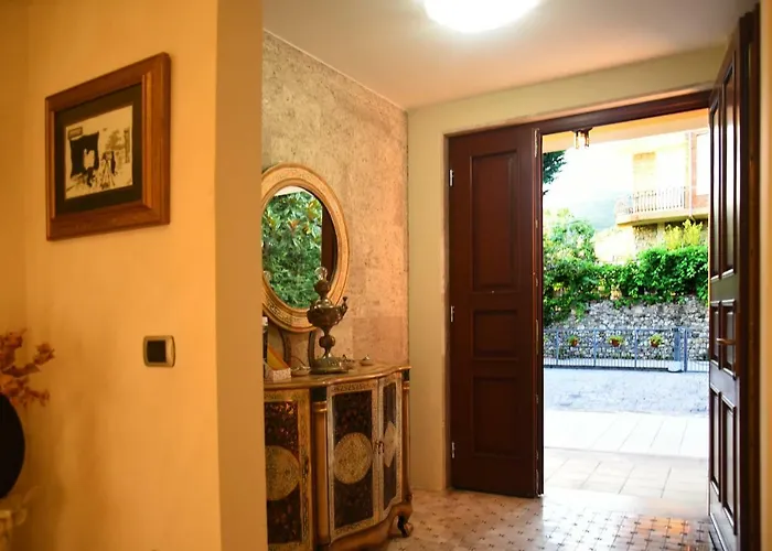 #ioniahouse Surrel *