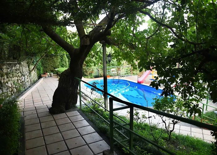 #ioniahouse Surrel Vila