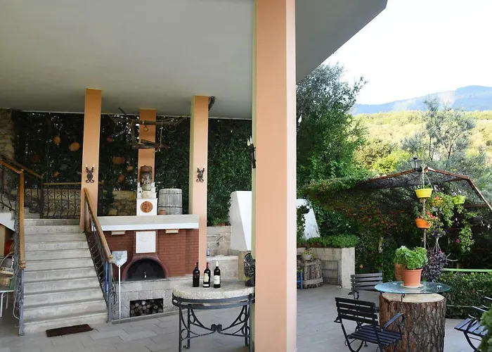 Villa #ioniahouse Surrel